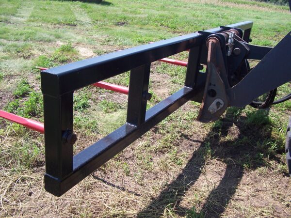 PAYLOADER TRIPLE BALE SPEAR - Image 4