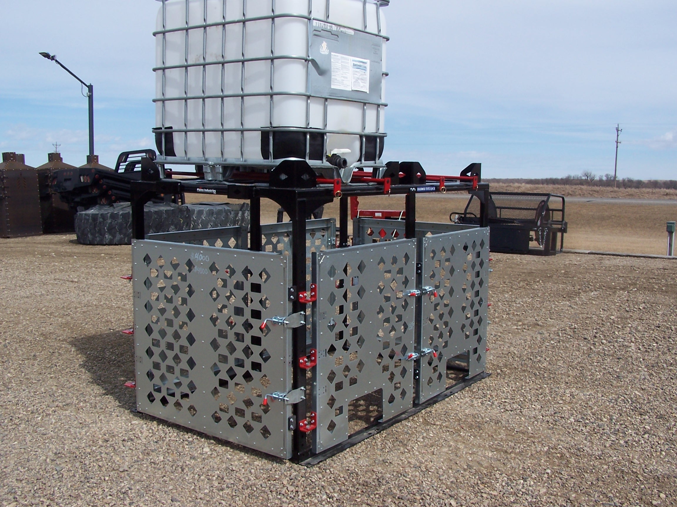 DIAMOND CHEMICAL TOTE RACK