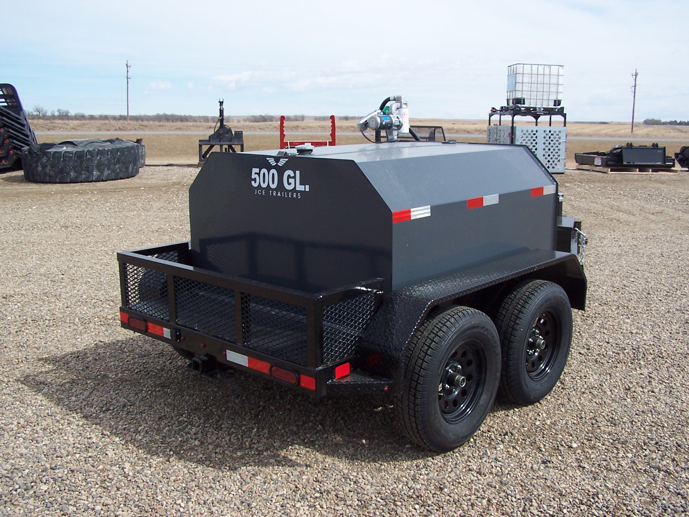 JCE 500 GALLON FUEL TRAILER - Image 2