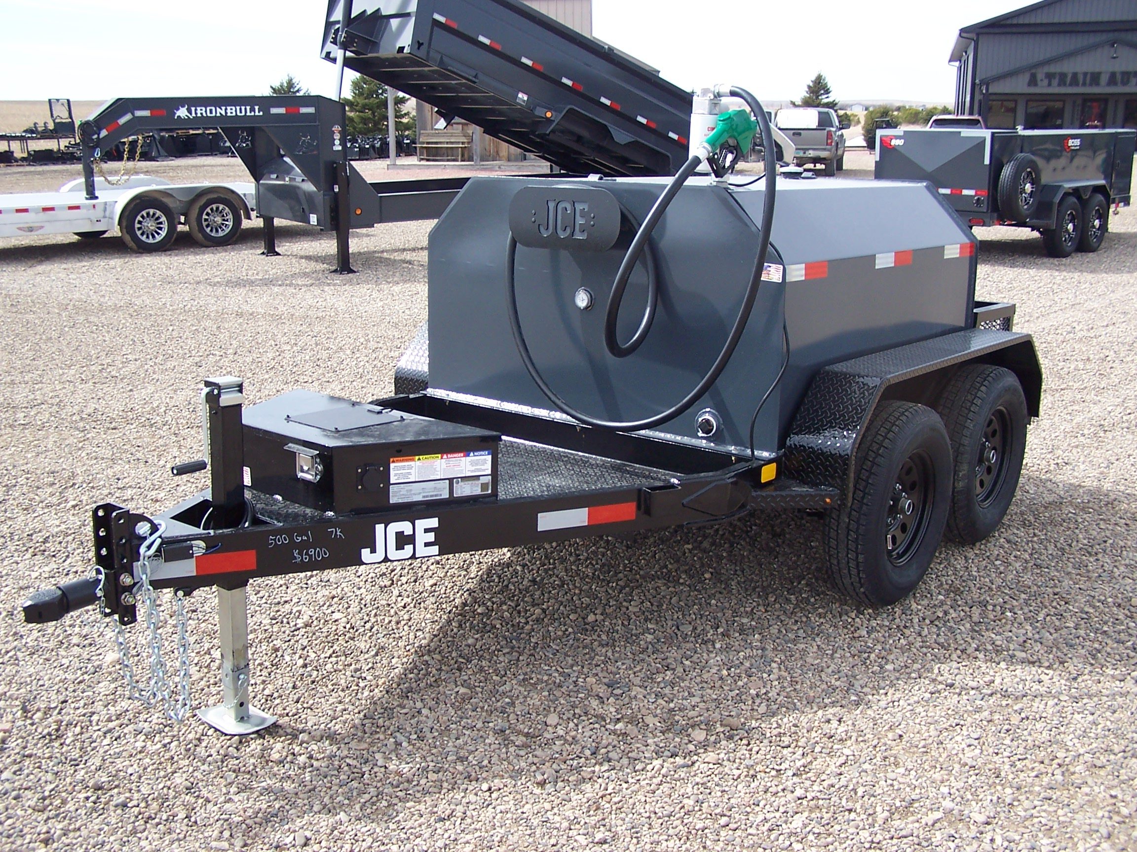 JCE 500 GALLON FUEL TRAILER - Image 3