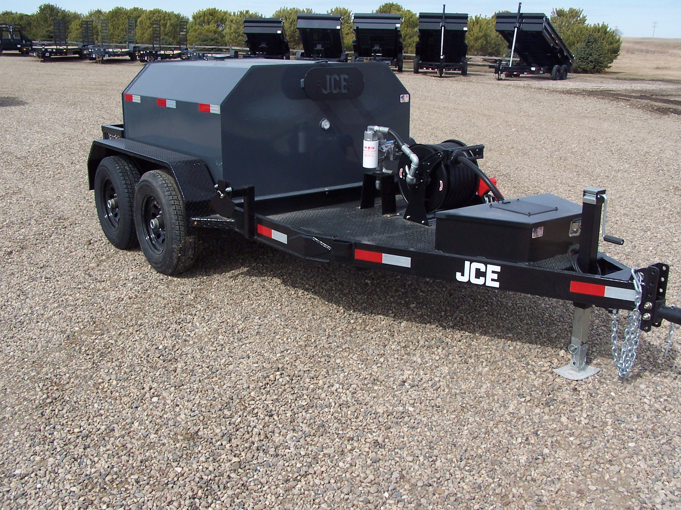 JCE 500 GALLON FUEL TRAILER - Image 6